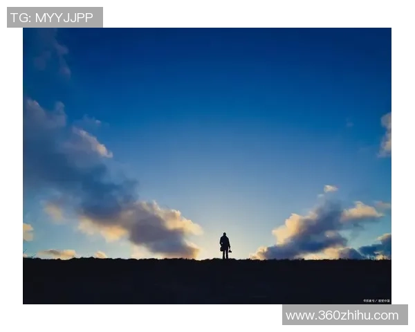 流浪者与标准烈日的较量在光影交错中展现生命的坚韧与希望